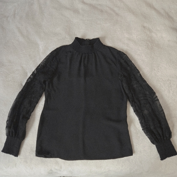 Elie Tahari Black 100% Silk Blouse with Sheer Floral Lace Sleeves Size XS - Picture 11 of 12